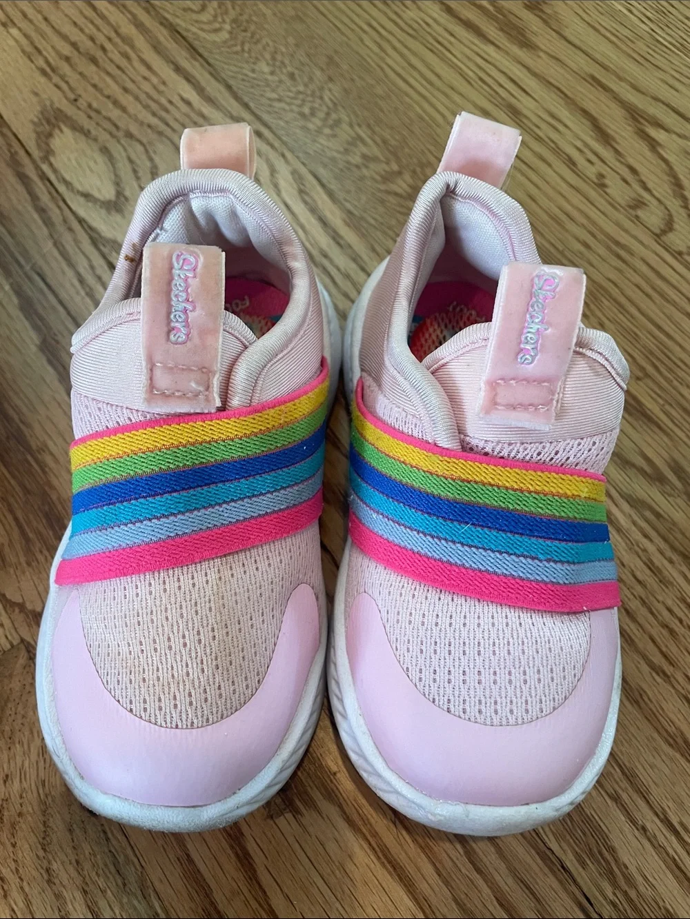 Skechers lot shoes